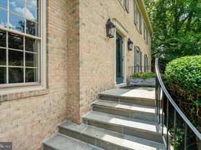 5813 Bent Twig Road, Mclean VA 22101