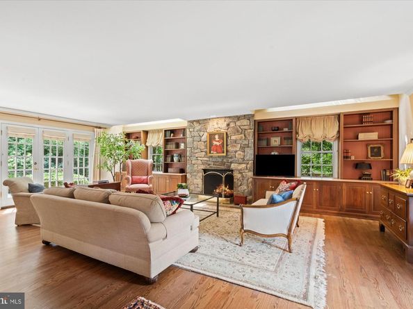 5813 Bent Twig Road, Mclean VA 22101