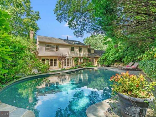 5813 Bent Twig Road, Mclean VA 22101