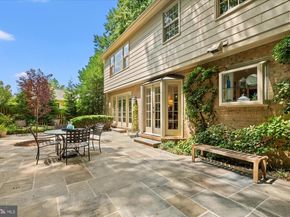 5813 Bent Twig Road, Mclean VA 22101