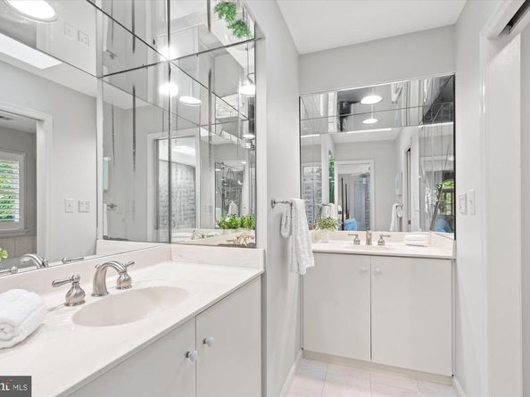 5813 Bent Twig Road, Mclean VA 22101