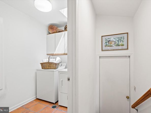 5813 Bent Twig Road, Mclean VA 22101