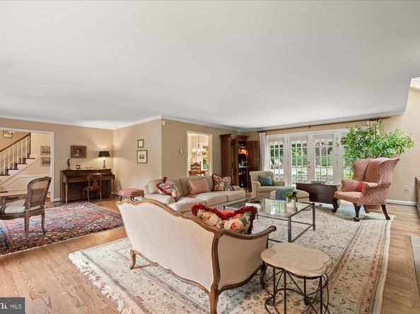 5813 Bent Twig Road, Mclean VA 22101