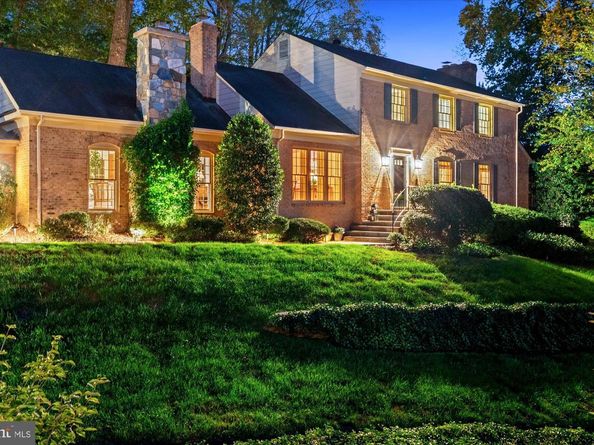 5813 Bent Twig Road, Mclean VA 22101