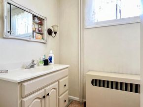 222 Ridley Avenue, Folsom PA 19033