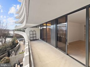 700 New Hampshire Avenue NW 303, Washington DC 20037