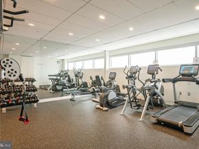 1177 22nd Street NW 7E, Washington DC 20037