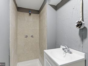 4524 Robbins Avenue, Philadelphia PA 19135