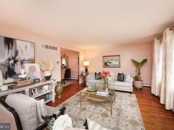 5 Detweiler Lane, Ambler PA 19002