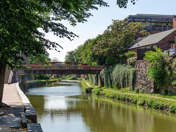 2500 Q Street NW 411, Washington DC 20007