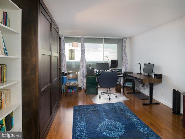 3900 Ford Road 21E, Philadelphia PA 19131