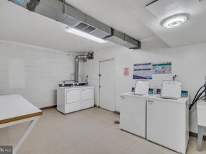 2910 Kings Chapel Road 5, Falls Church VA 22042