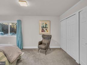 2910 Kings Chapel Road 5, Falls Church VA 22042