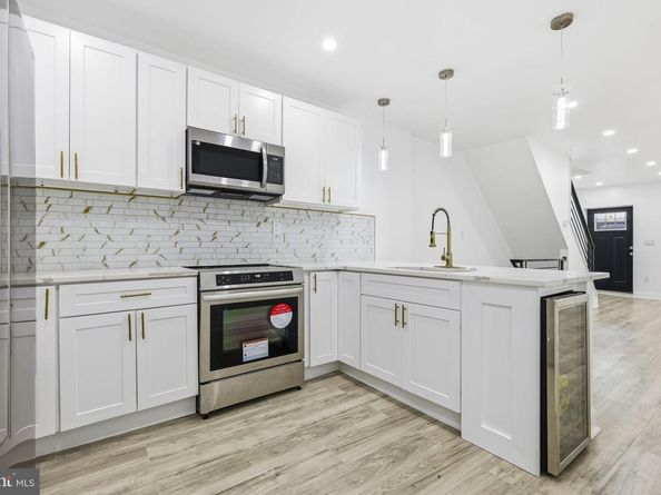 5542 Pemberton Street, Philadelphia PA 19143