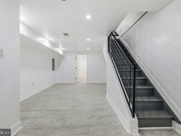 5542 Pemberton Street, Philadelphia PA 19143