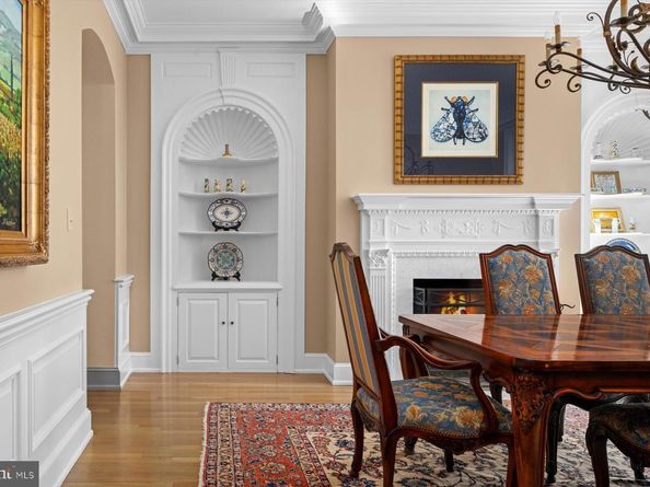 6220 Sheaff Lane, Fort Washington PA 19034