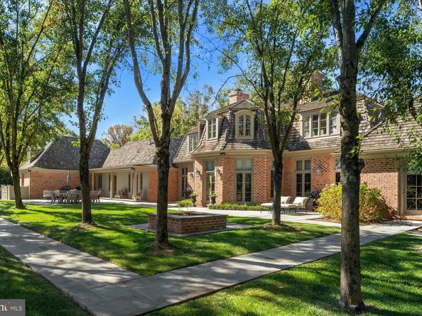 6220 Sheaff Lane, Fort Washington PA 19034