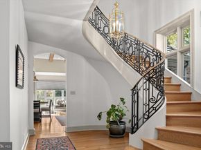 6220 Sheaff Lane, Fort Washington PA 19034