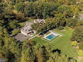 6220 Sheaff Lane, Fort Washington PA 19034