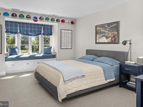 6220 Sheaff Lane, Fort Washington PA 19034