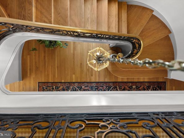 6220 Sheaff Lane, Fort Washington PA 19034