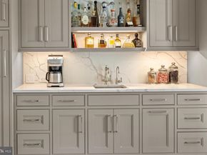 6220 Sheaff Lane, Fort Washington PA 19034