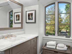 6220 Sheaff Lane, Fort Washington PA 19034