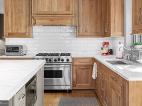 6220 Sheaff Lane, Fort Washington PA 19034