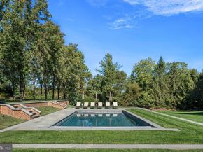 6220 Sheaff Lane, Fort Washington PA 19034