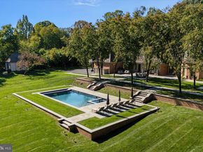 6220 Sheaff Lane, Fort Washington PA 19034