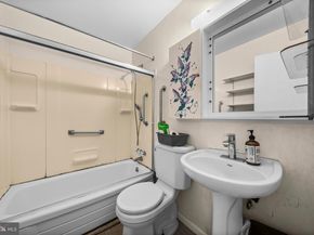 418 Patrick Lane, Herndon VA 20170