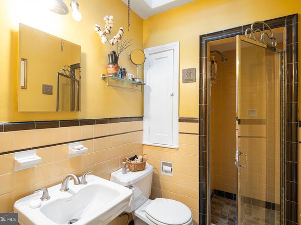 5735 W Jefferson Street, Philadelphia PA 19131