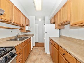 3316 Woodburn Village Drive 12, Annandale VA 22003