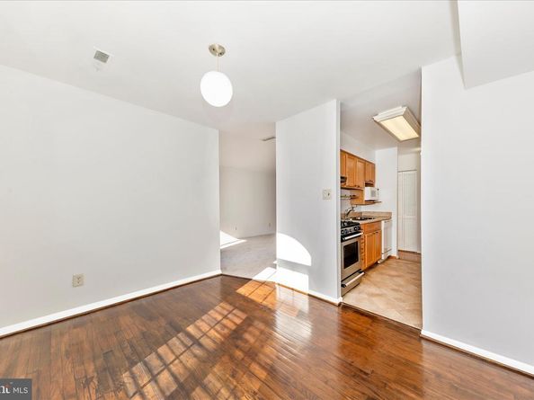 3316 Woodburn Village Drive 12, Annandale VA 22003