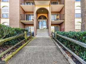 3316 Woodburn Village Drive 12, Annandale VA 22003