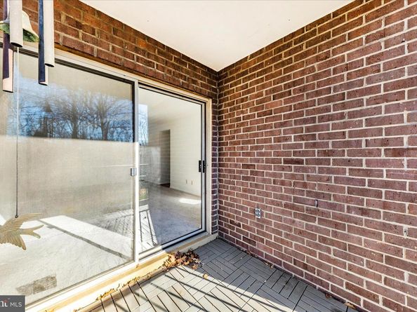 3316 Woodburn Village Drive 12, Annandale VA 22003