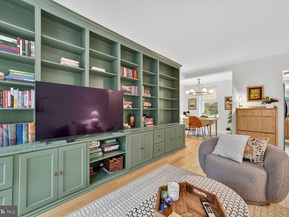 3811 39TH Street NW D88, Washington DC 20016