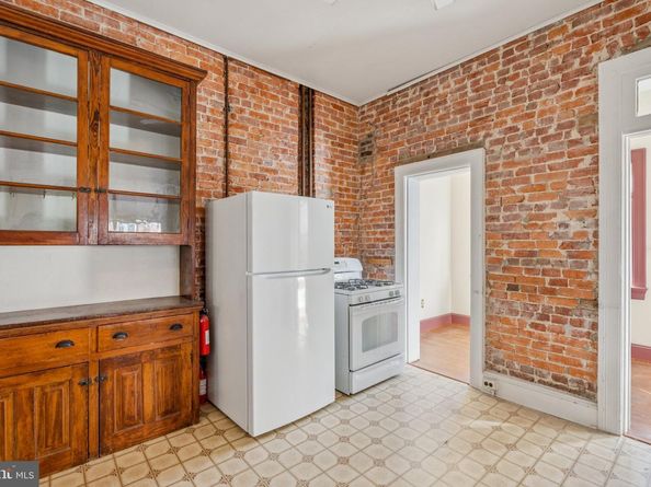 3172 17TH Street NW, Washington DC 20010