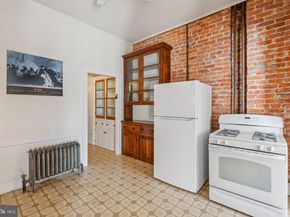 3172 17TH Street NW, Washington DC 20010