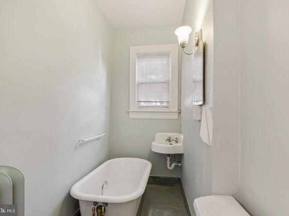 3172 17TH Street NW, Washington DC 20010