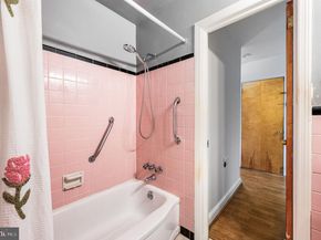 912 Edgewood Avenue, Folsom PA 19033