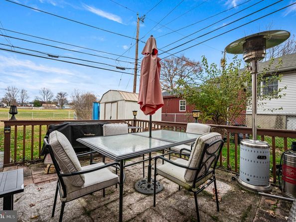 912 Edgewood Avenue, Folsom PA 19033