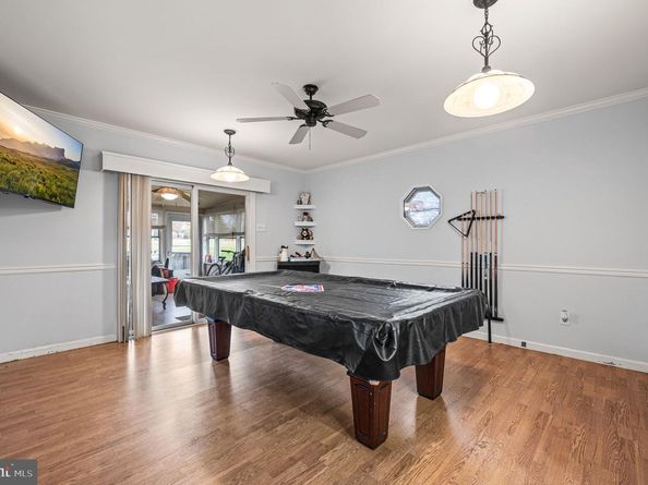 912 Edgewood Avenue, Folsom PA 19033