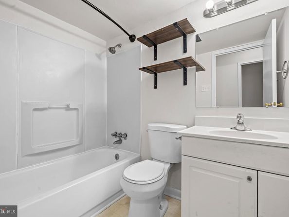 11200 Chestnut Grove Square 203, Reston VA 20190