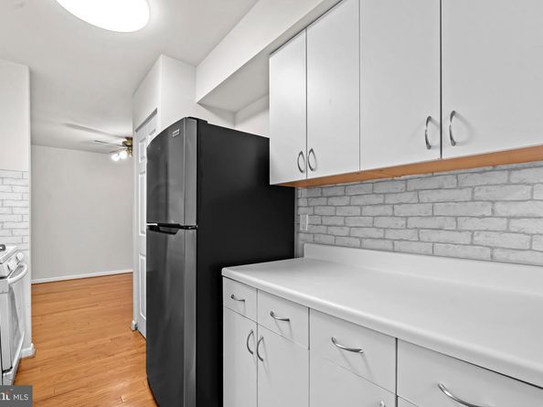 11200 Chestnut Grove Square 203, Reston VA 20190