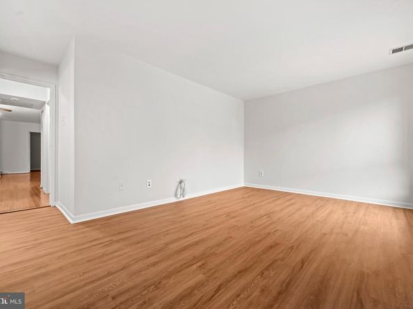 11200 Chestnut Grove Square 203, Reston VA 20190