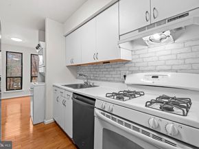 11200 Chestnut Grove Square 203, Reston VA 20190