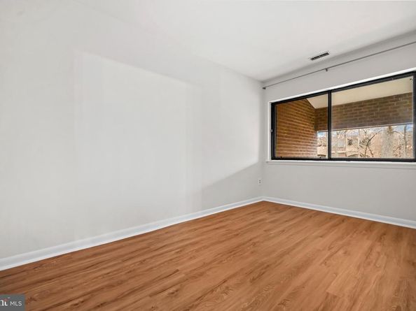 11200 Chestnut Grove Square 203, Reston VA 20190