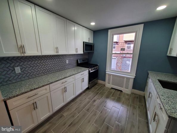 959 Carver Street, Philadelphia PA 19124