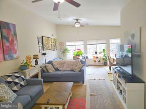 1525 Hiddenbrook Drive, Herndon VA 20170